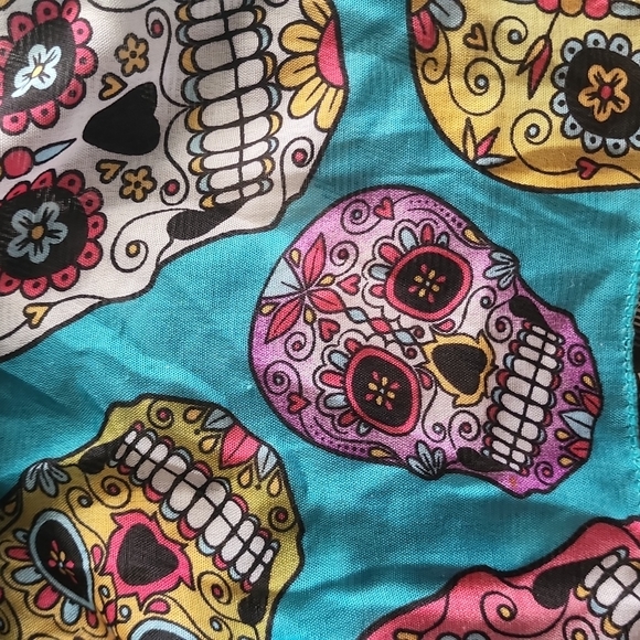 Scarf Sugar Skull Día de Los Muertos Scarf - Picture 2 of 2